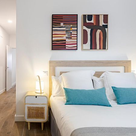 Feelathome Castilla Apartments Мадрид Экстерьер фото