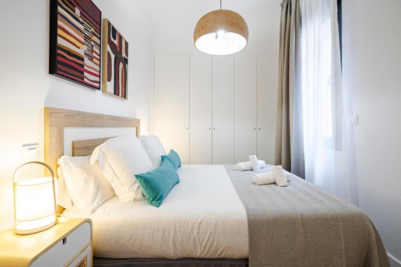 Feelathome Castilla Apartments Мадрид Экстерьер фото