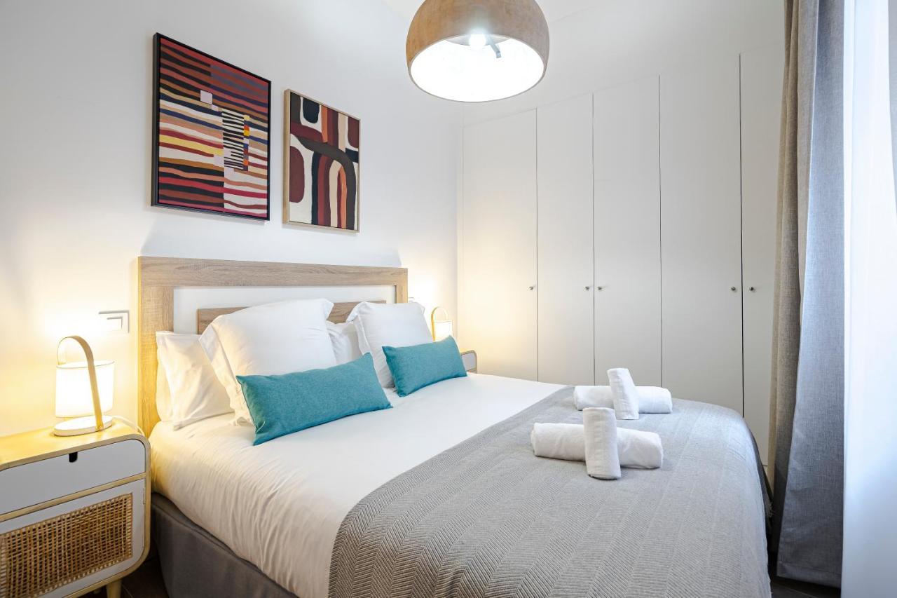 Feelathome Castilla Apartments Мадрид Экстерьер фото